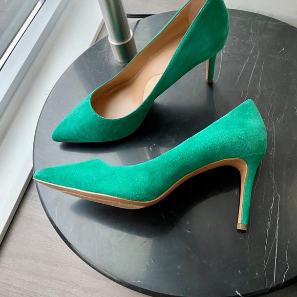 Banana Republic Green Madison 12Hour Pumps - Picture 2 of 4